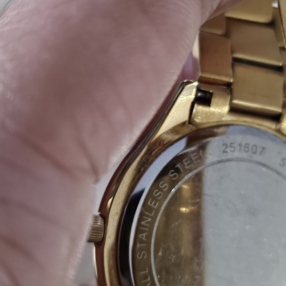 🛑SOLD🛑ichael Kors MK3493 Slim Runway Gold Tone Watch Dial Women - Picture 8 of 11